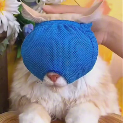 Breathable cat muzzles for grooming